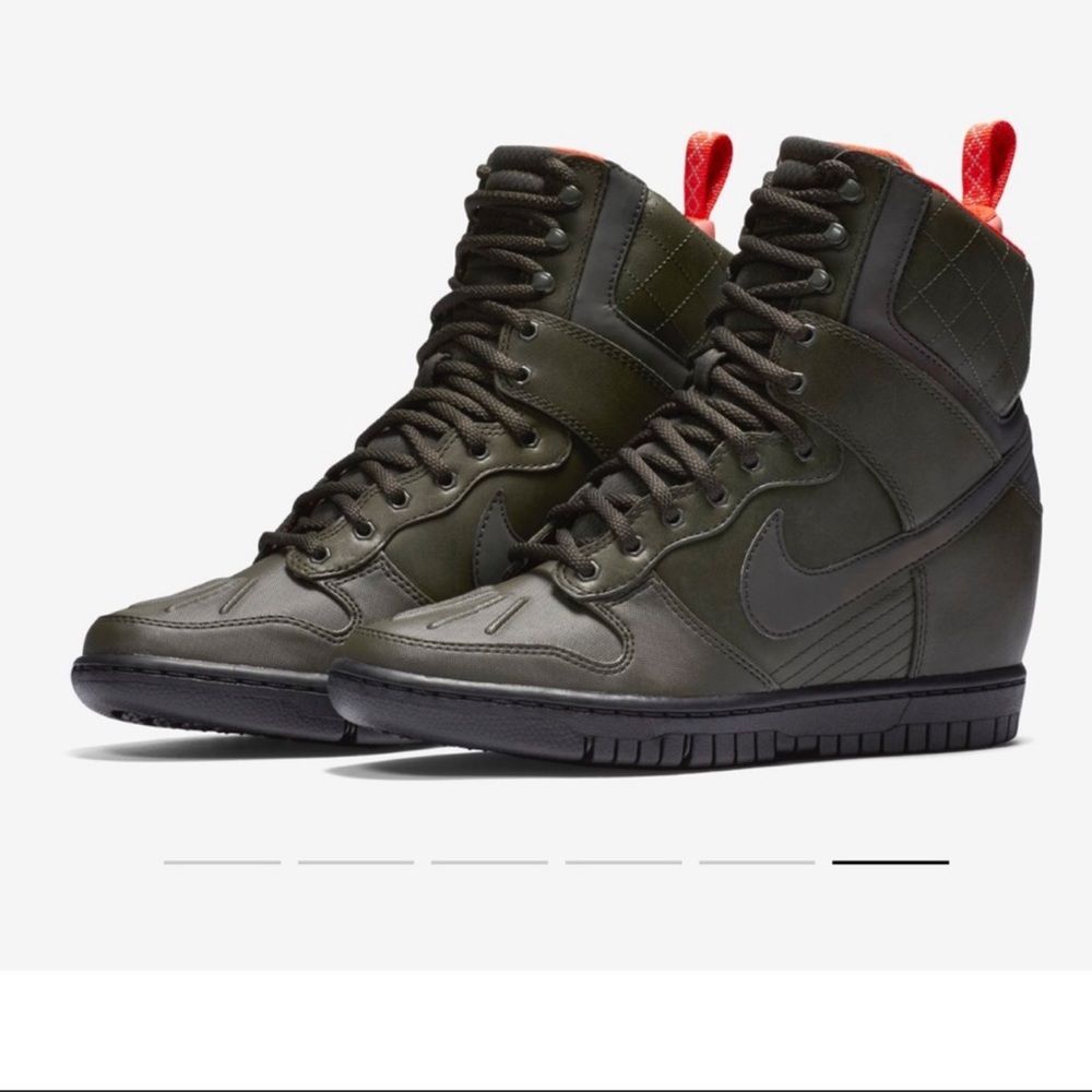 Nike wedge winter rain and snow proof sneakers